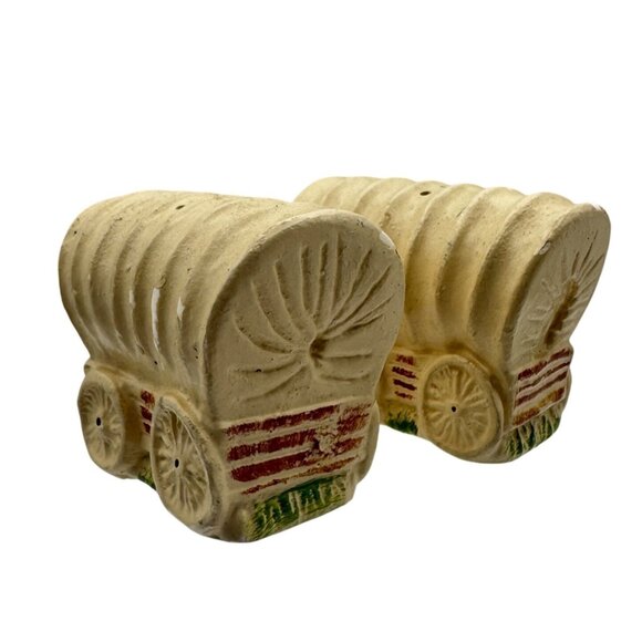 Vintage Ceramic Covered Wagon Salt & Pepper Shaker Set - Picture 1 of 6